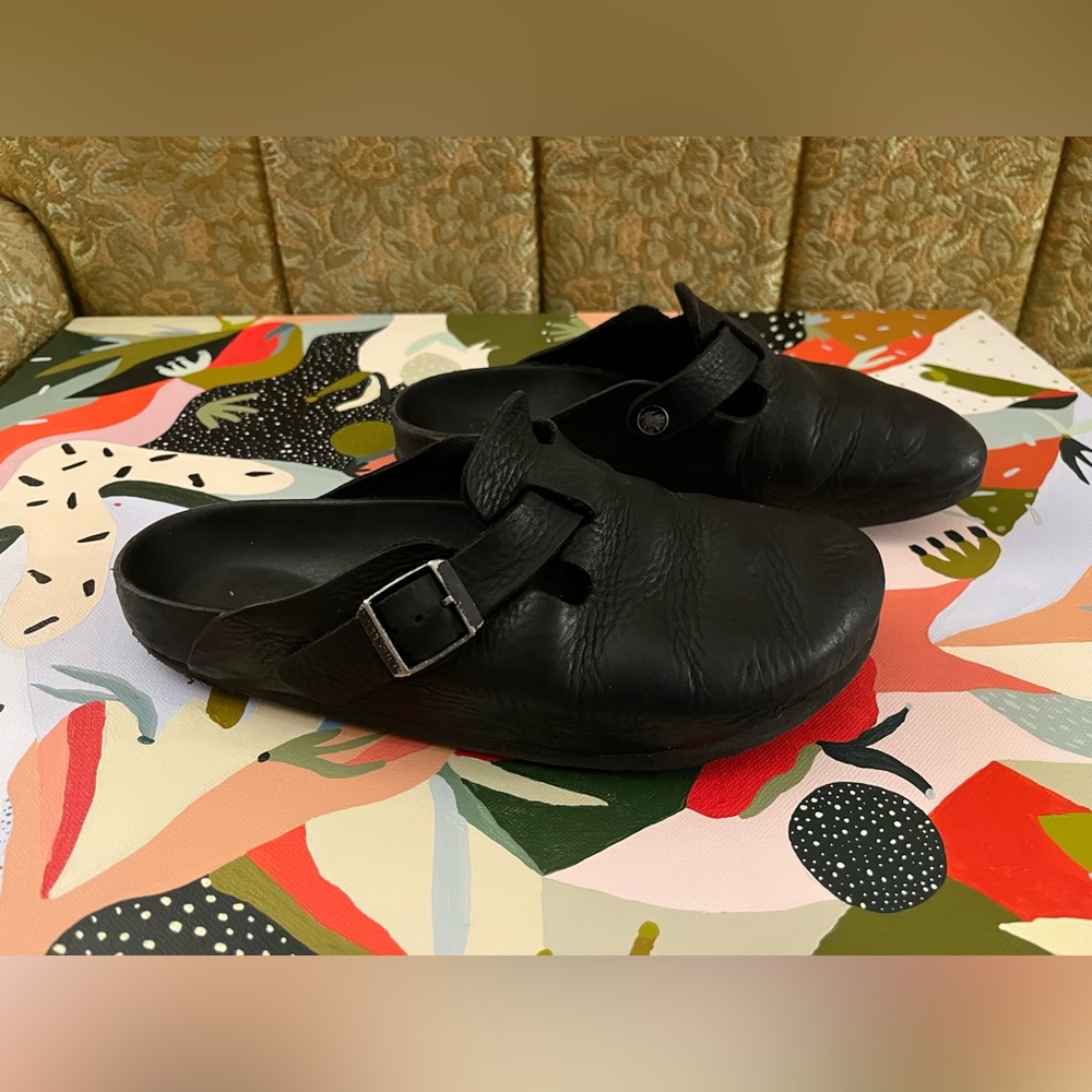 Black Boston Leather Birkenstocks - Soft Footbed